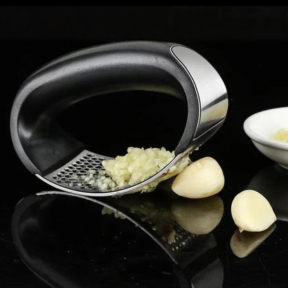 The Allium Artisan: Multifunctional Garlic Tool